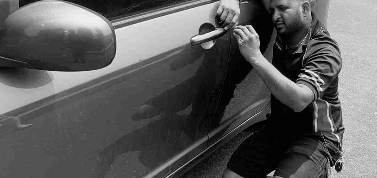 How to Break into Your Car Without Spare Key