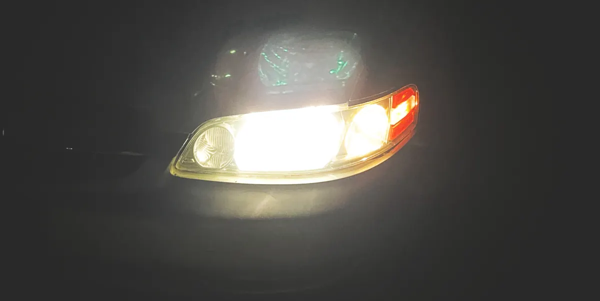 Dim headlight